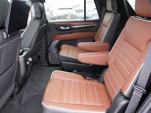 Certified 2024 GMC Yukon Denali Ultimate image 19