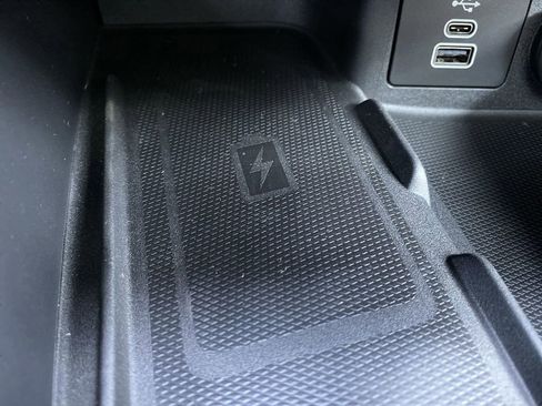 New 2025 Ford Escape SE w/ PHEV Premium Package image 30