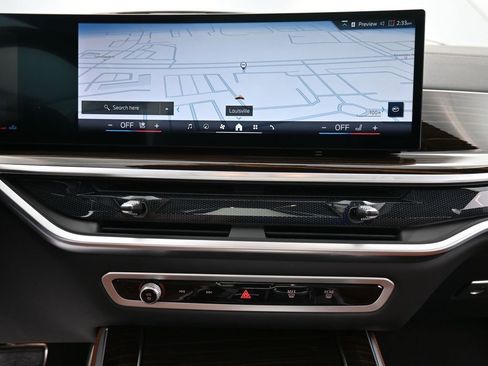 Used 2024 BMW X5 xDrive40i w/ M Sport Package image 14