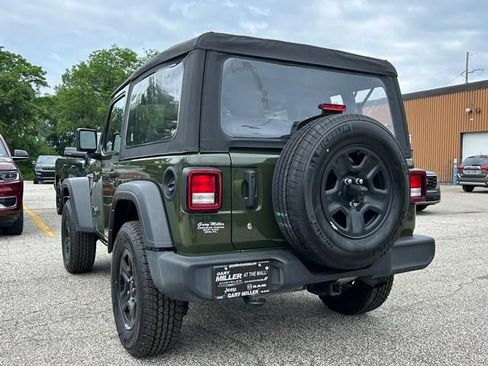 Used 2022 Jeep Wrangler Sport image 5