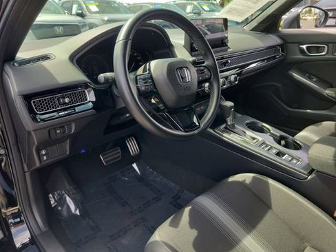 Used 2023 Honda Civic Sport image 17