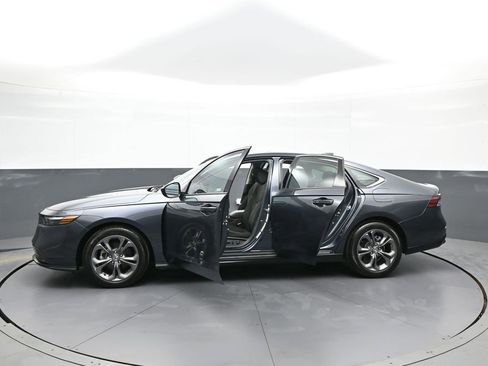 Certified 2023 Honda Accord EX image 43