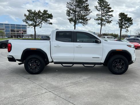 Certified 2024 GMC Canyon Elevation image 7