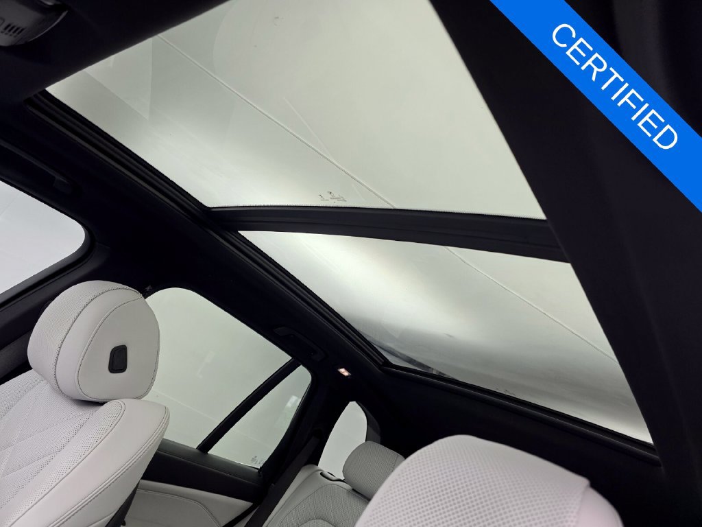 Certified 2025 BMW X5 sDrive40i w/ Premium Package RWD image 12