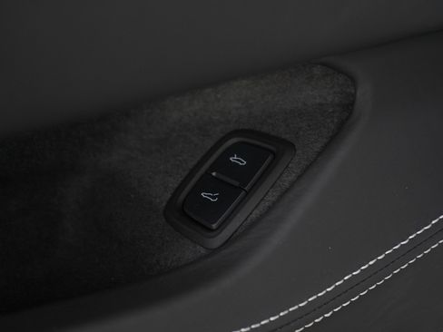 Used 2024 Chevrolet Corvette E-Ray AWD/4WD image 22