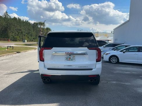 Used 2024 GMC Yukon XL Denali AWD/4WD image 6