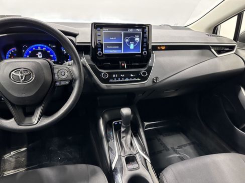 Used 2022 Toyota Corolla LE image 20