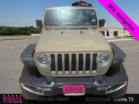 Used 2020 Jeep Gladiator Overland w/ Popular Equipment Package AWD/4WD image 6