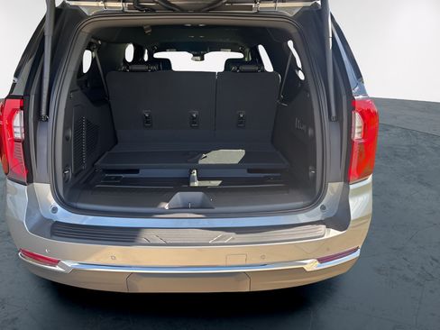 New 2026 GMC Yukon XL Elevation RWD image 14