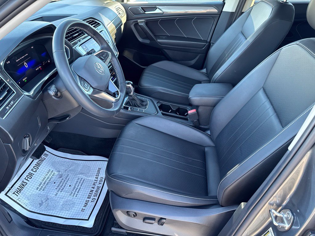 Certified 2023 Volkswagen Tiguan SE w/ Panoramic Sunroof Package FWD image 14