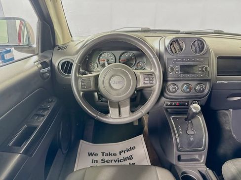 Used 2013 Jeep Compass Latitude w/ Sun/Sound Group AWD/4WD image 26