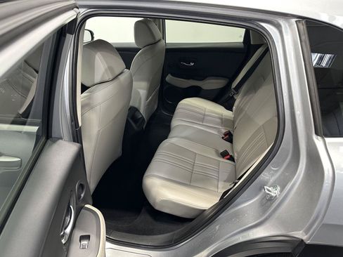 Certified 2025 Honda HR-V EX-L image 28