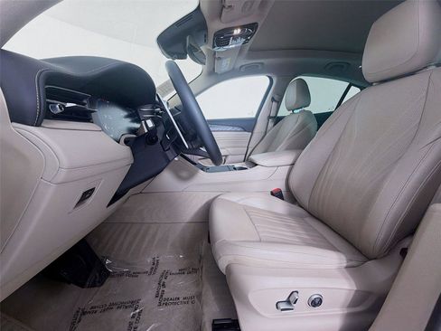 Used 2023 Maserati Grecale GT image 5