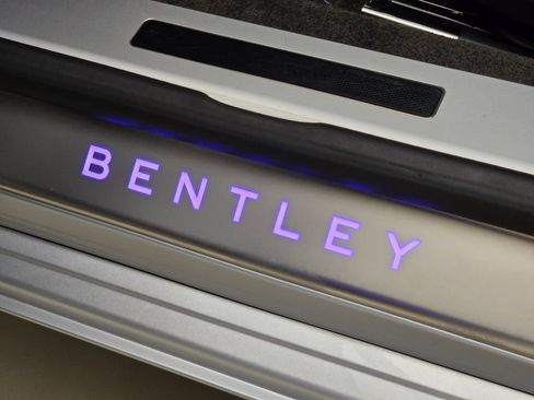 Used 2021 Bentley Flying Spur V8 AWD/4WD image 29