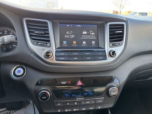 Used 2018 Hyundai Tucson Sport image 15