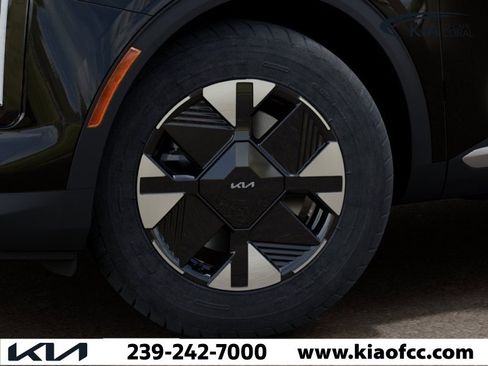 New 2026 Kia Sportage LX image 9