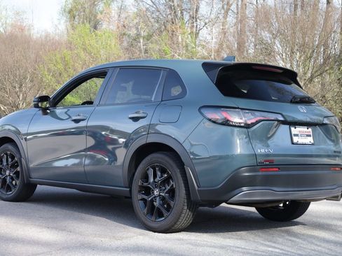 Used 2023 Honda HR-V Sport image 4