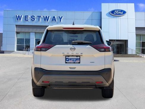 Used 2023 Nissan Rogue S AWD/4WD image 4