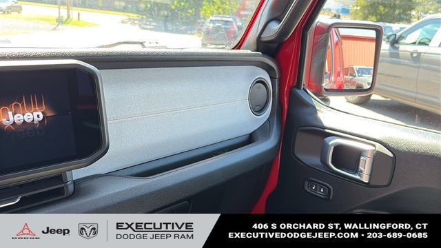 Used 2024 Jeep Wrangler Unlimited w/ Convenience Group AWD/4WD image 18
