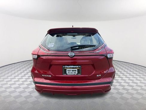 Used 2023 Nissan Kicks SR w/ SR Premium Package image 6