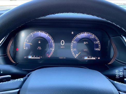 Certified 2024 Jeep Grand Cherokee Limited w/ Luxury Tech Group II image 24