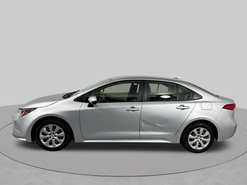 Used 2020 Toyota Corolla LE FWD image 28