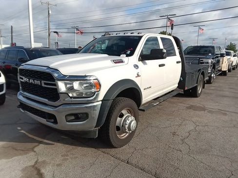 Used 2022 RAM 5500 Tradesman w/ Chrome Appearance Group AWD/4WD image 1