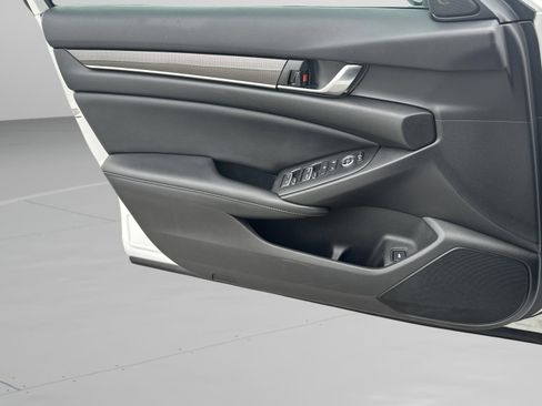 Used 2022 Honda Accord Sport image 24