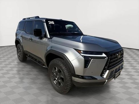 Certified 2026 Lexus GX 550 AWD/4WD image 1