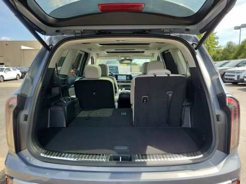 Used 2024 Kia Telluride SX FWD image 8