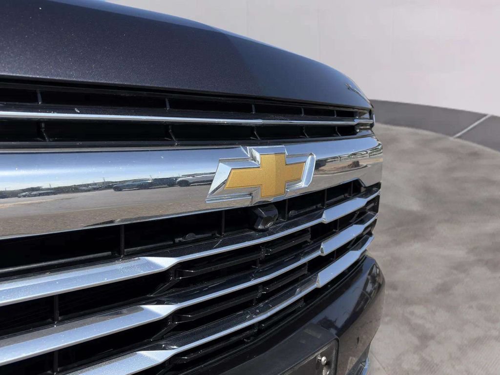 Used 2025 Chevrolet Tahoe LT AWD/4WD image 33