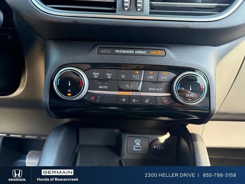 Used 2022 Ford Escape Titanium w/ Titanium Elite Package AWD/4WD image 16