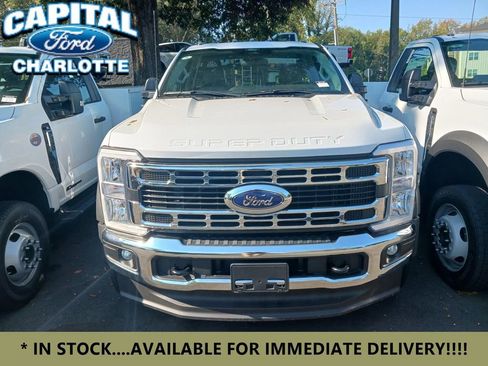 New 2024 Ford F450 XL w/ XL Chrome Package image 2