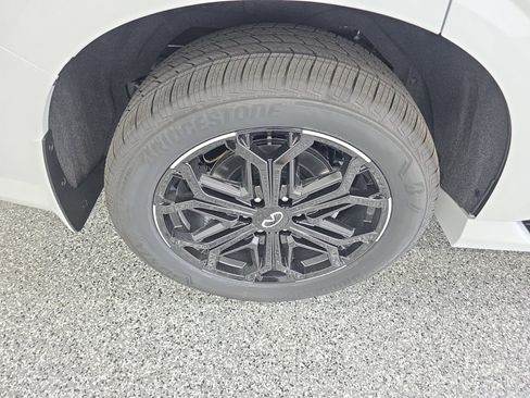 New 2026 INFINITI QX80 4WD w/ Sport Exterior Package image 15