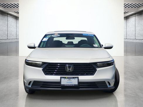 Used 2023 Honda Accord EX image 4
