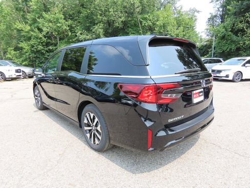 New 2026 Honda Odyssey EX-L image 4