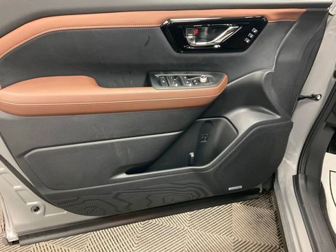 New 2026 Subaru Forester Touring image 10