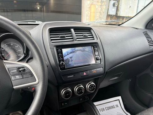 Used 2022 Mitsubishi Outlander Sport ES FWD image 36