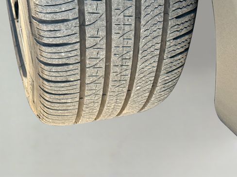 Used 2025 Volvo XC40 B5 Ultra image 43