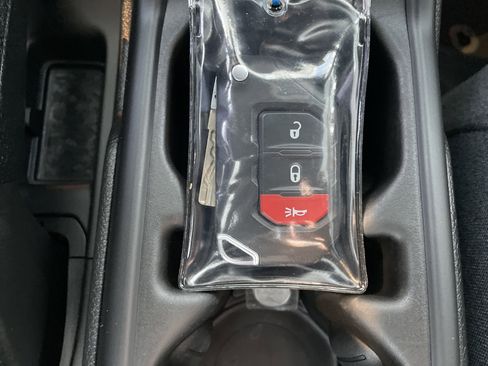 Used 2025 Jeep Wrangler Sport S image 39