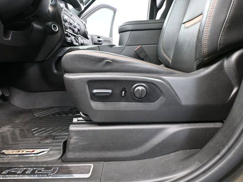Used 2022 GMC Sierra 2500 AT4 w/ AT4 Premium Plus Package AWD/4WD image 28