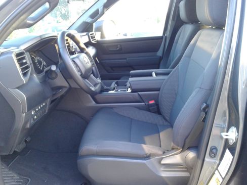 New 2026 Toyota Tundra SR image 5