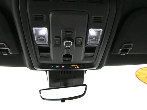 Used 2025 GMC Yukon XL Denali Ultimate w/ LPO, Floor Liner Package image 29