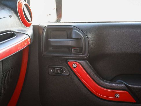 Used 2015 Jeep Wrangler Unlimited Sport w/ Quick Order Package 24S image 21