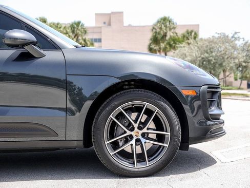 Used 2022 Porsche Macan AWD/4WD image 25