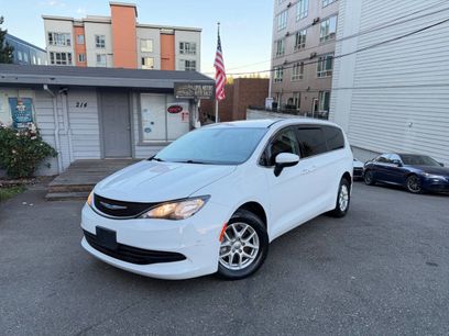 Used 2018 Chrysler Pacifica LX