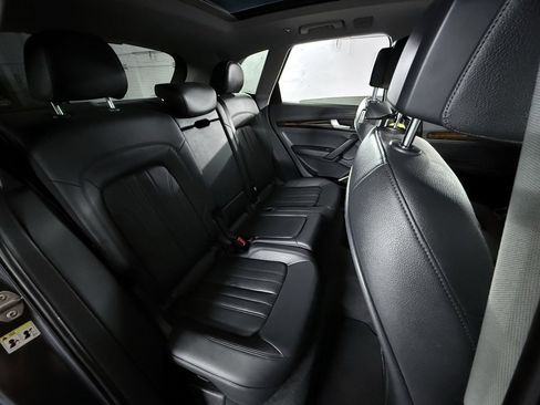 Used 2018 Audi Q5 2.0T Premium Plus w/ Premium Plus Package image 25