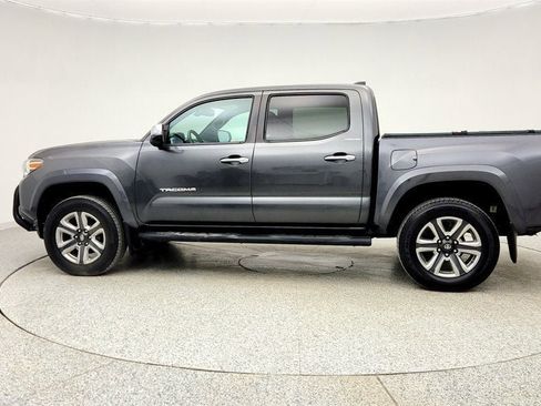 Used 2018 Toyota Tacoma Limited image 8