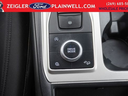 Used 2020 Ford Explorer XLT w/ Comfort Package image 23