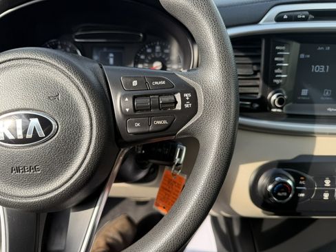 Used 2018 Kia Sorento AWD image 23